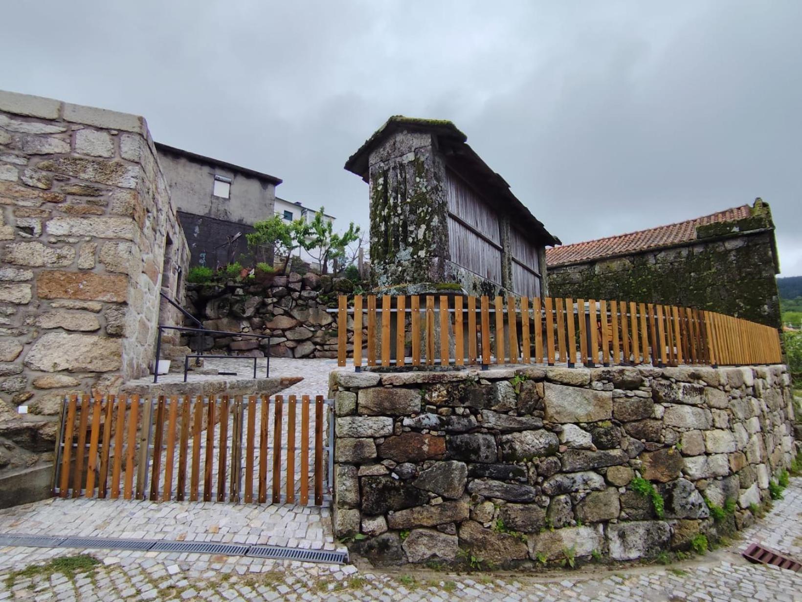 Casa Do Canastro モンジン・デ・バスト エクステリア 写真